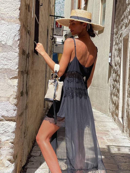 Сукня з шовку та мережива в довжині максі